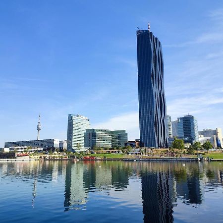 Center ! 3 Stops Away From The Center Of Vienna! 外观 照片